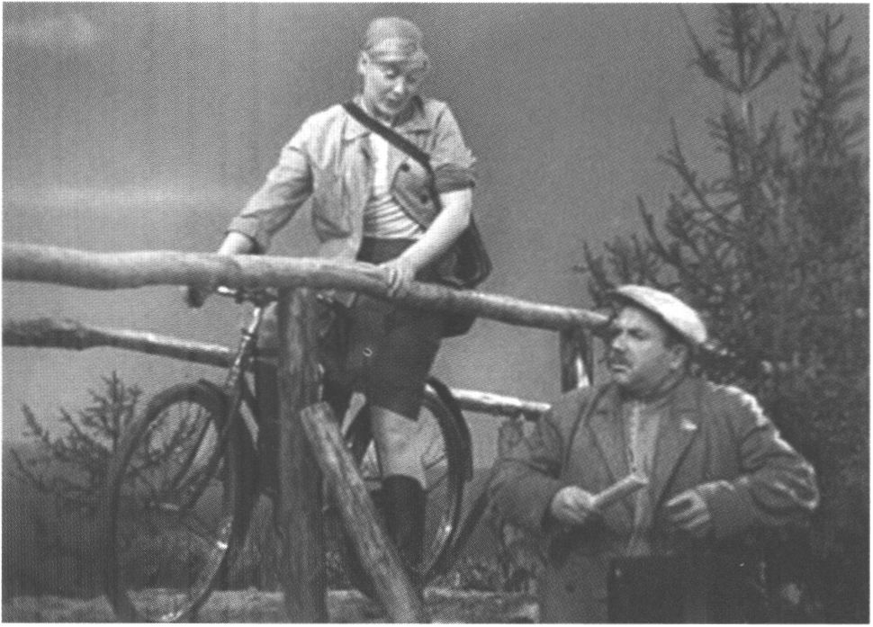 С Игорем Ильинским в фильме «Волга-Волга». 1938 г С Игорем Ильинским в фильме «Волга-Волга». 1938 г