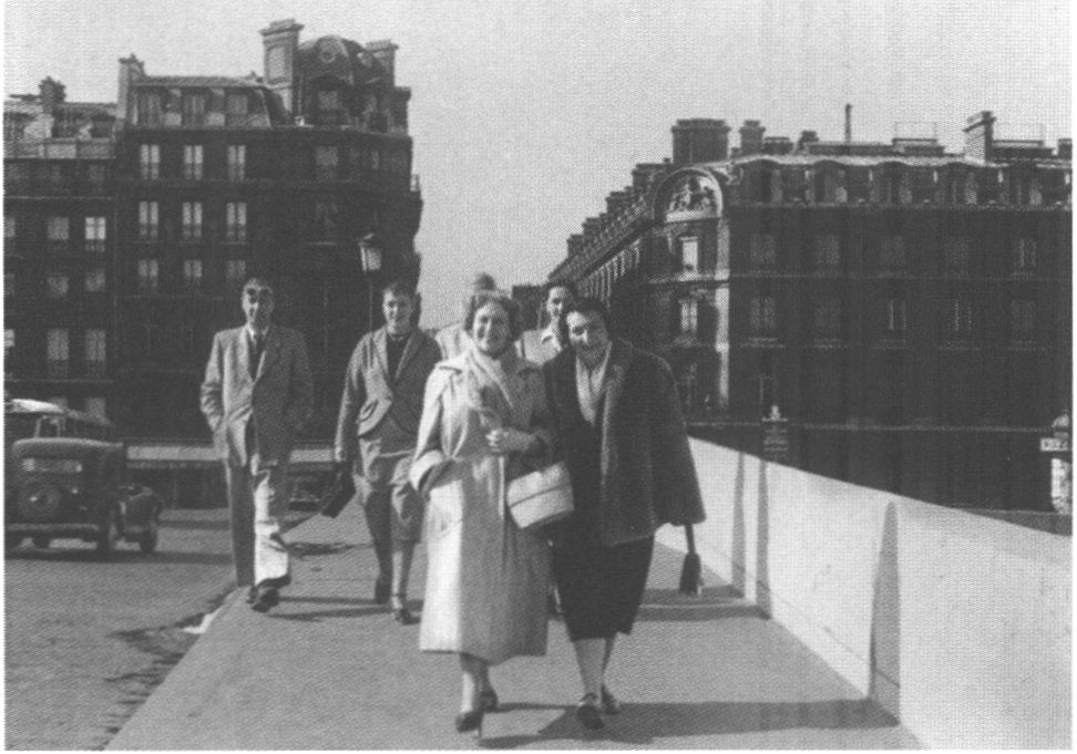 В Париже. 1954 г В Париже. 1954 г