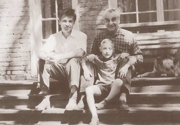 Григорий Александров с сыном Дугласом и внуком Григорием-младшим