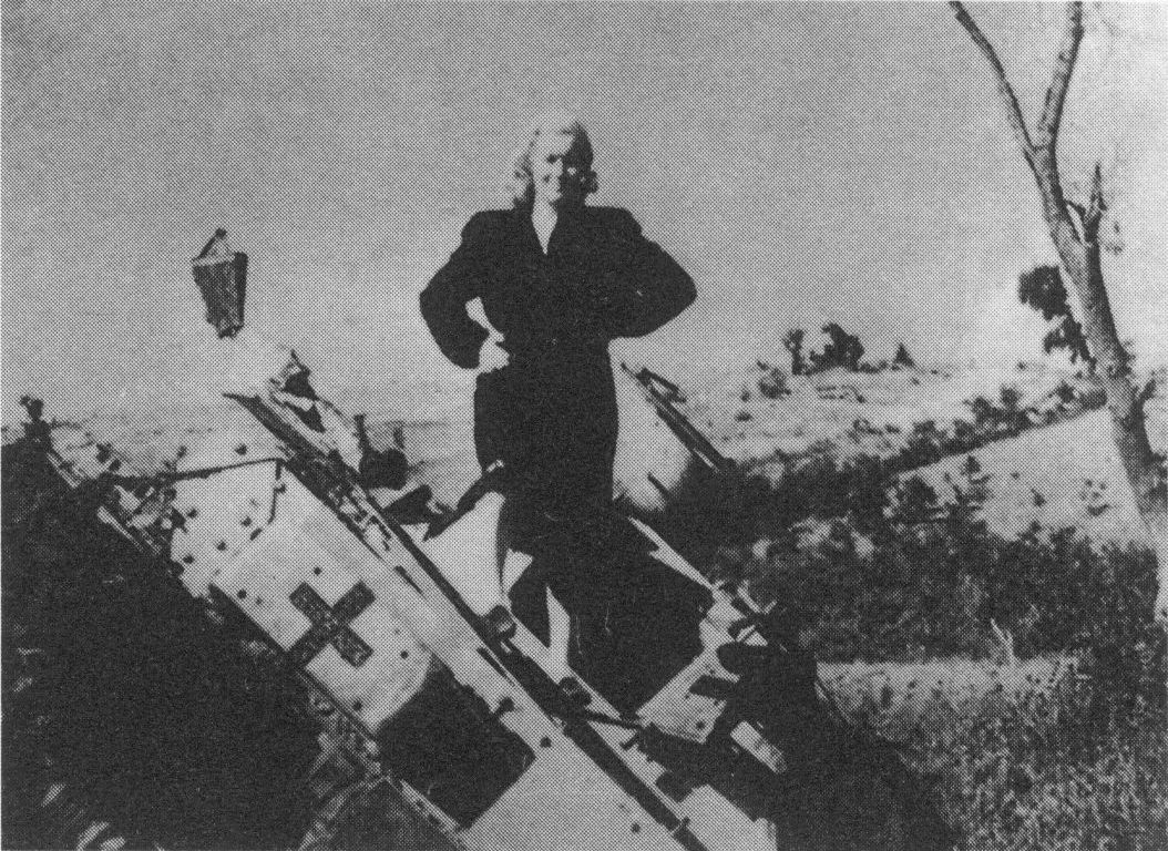 Л. Орлова в Сталинграде (1943)