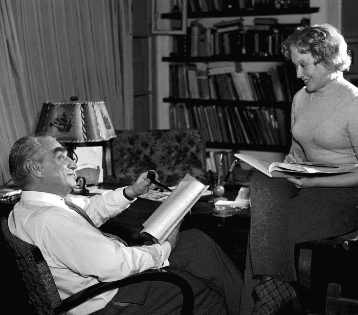 В домашней обстановке. Григорий Александров и Любовь Орлова. Фото 1960-х годов