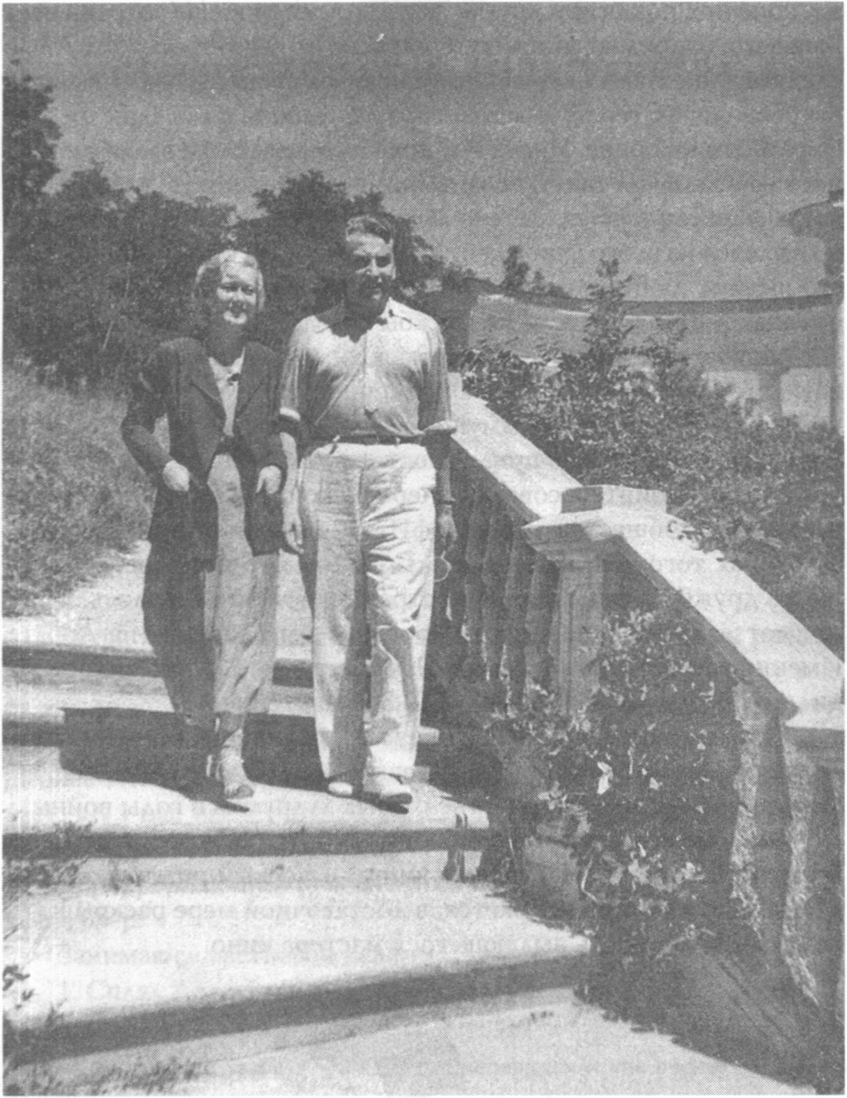 Любовь Орлова и Григорий Александров в Ессентуках во время выхода на экраны фильма «Цирк». Июль 1936 г