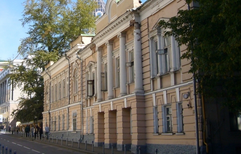 В московском особняке, где жила Любовь Орлова, уничтожены ценные интерьеры